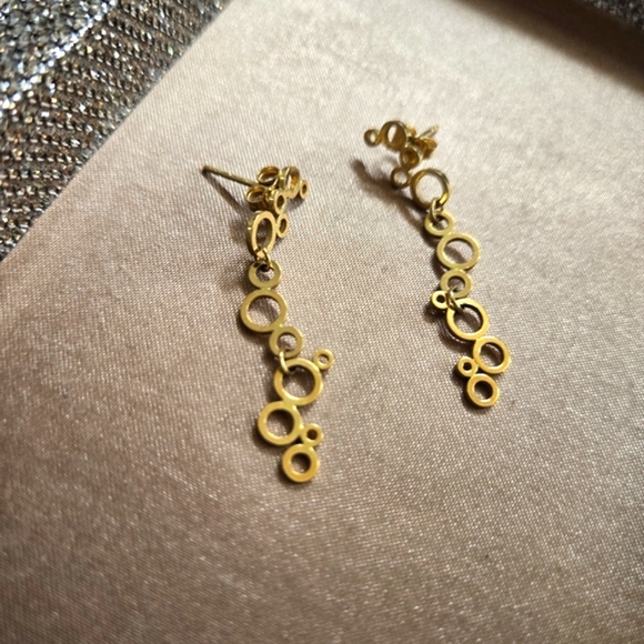 Ben Bridge 18k Gold Circle Drop Earrings - Picture 2 of 10